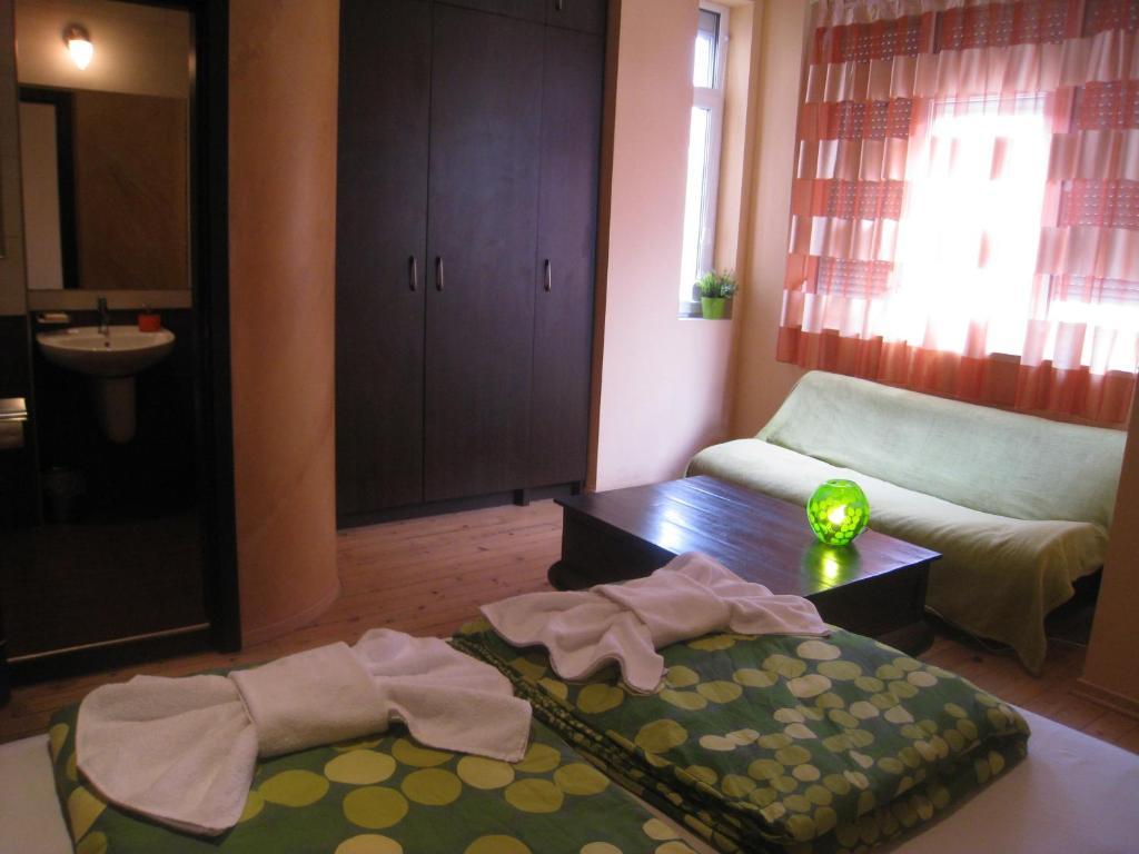 Hostel Elegance On A Budget - For Rent In Center