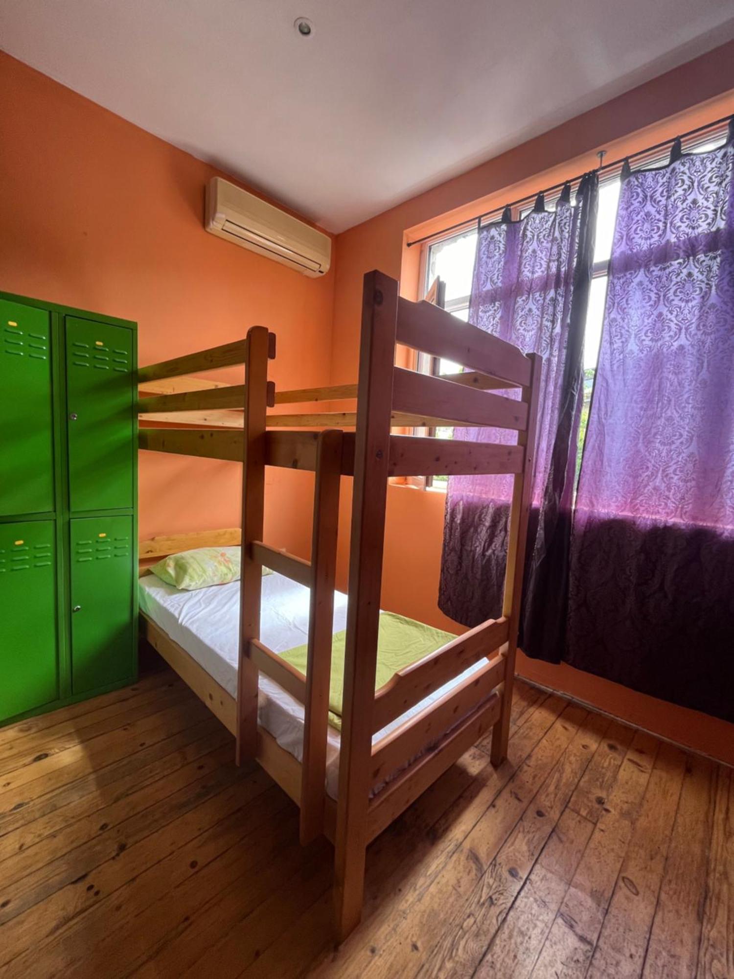 Elegance On A Budget - For Rent In Center Hostel