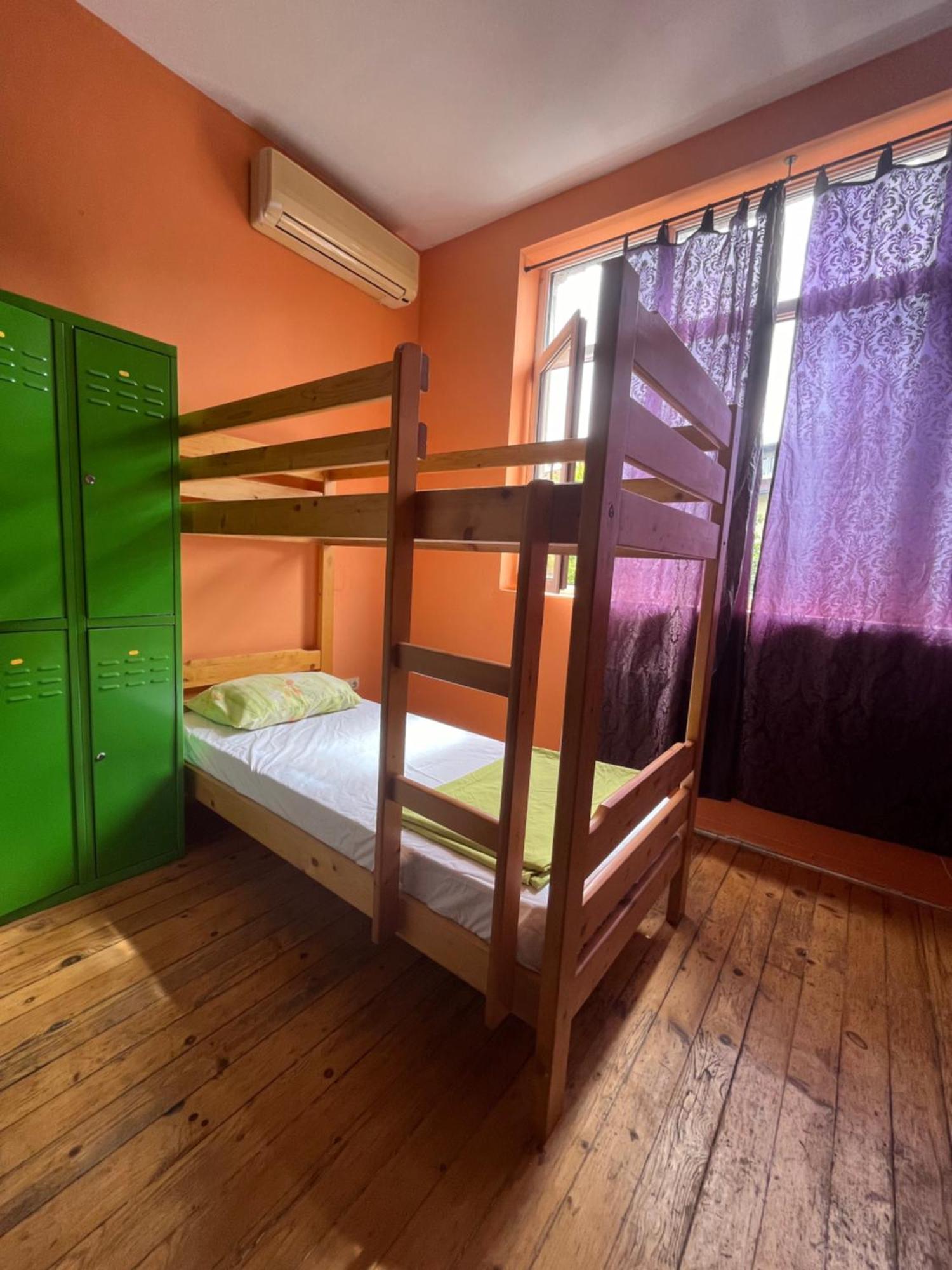 Hostel Elegance On A Budget - For Rent In Center *