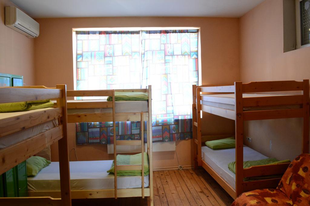 Hostel Elegance On A Budget - For Rent In Center Sofia