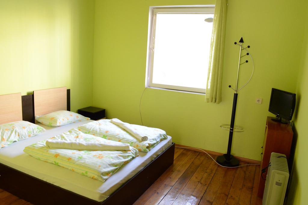 Hostel Elegance On A Budget - For Rent In Center Sofia