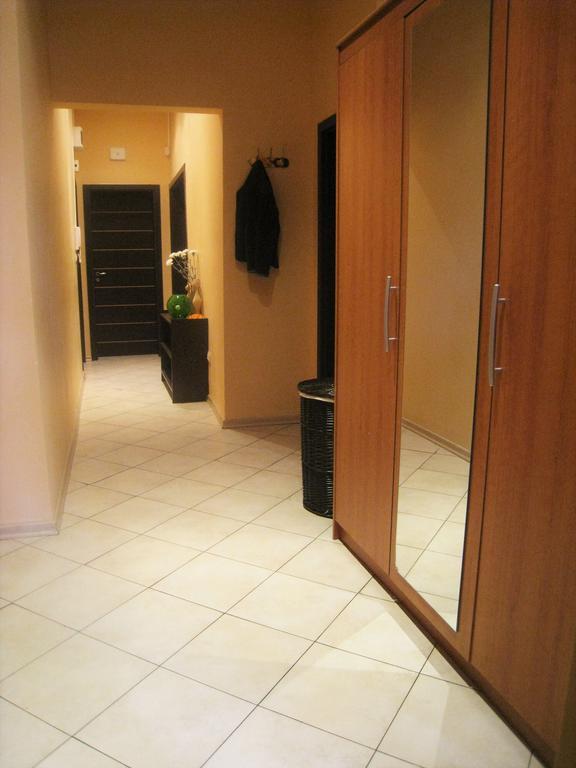 Hostel Elegance On A Budget - For Rent In Center