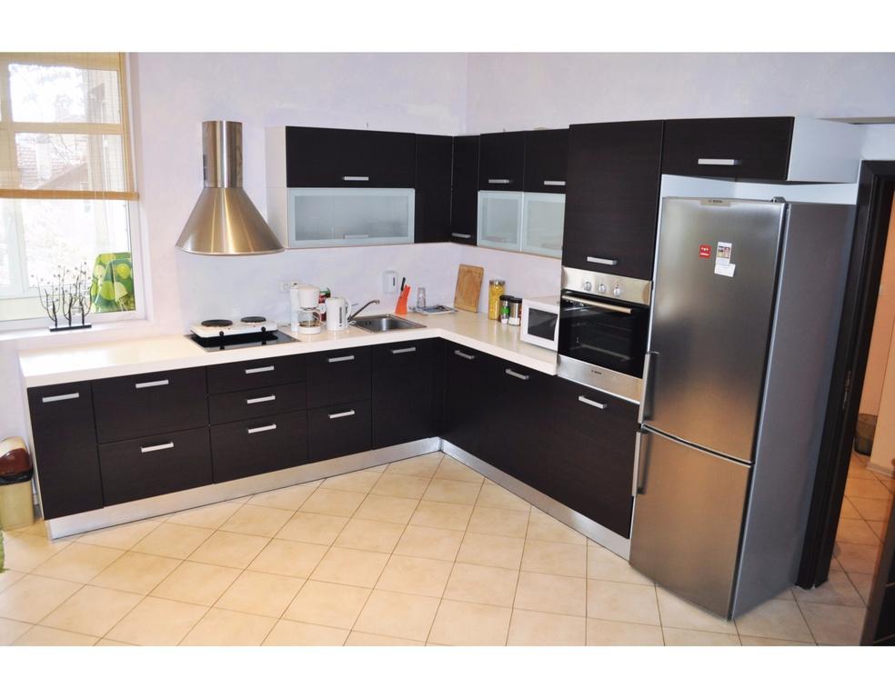 Hostel Elegance On A Budget - For Rent In Center