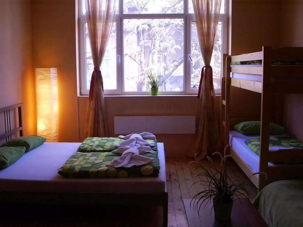 Elegance On A Budget - For Rent In Center