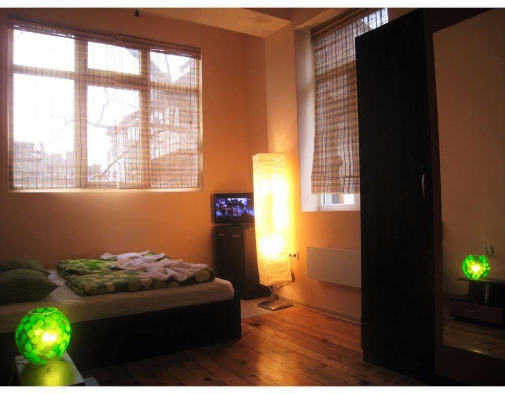 Elegance On A Budget - For Rent In Center *